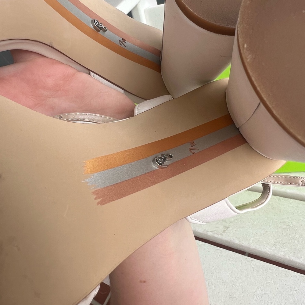 Sam Edelman White Heels - Picture 5 of 9